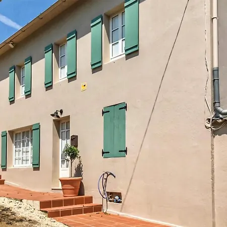Apartment In Ortigueira With Kitchen